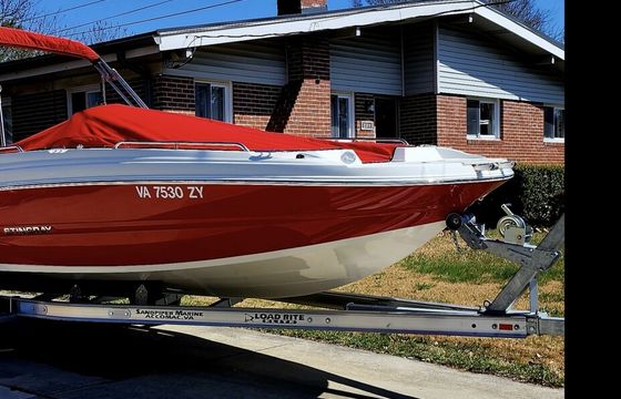 Beautiful 20ft Boat with front and rear deck and bimini cover