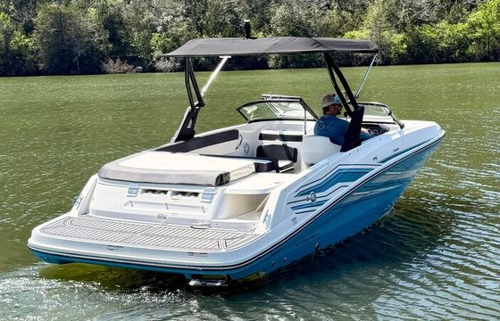 ** Premium ** Bayliner on Lake Austin or Lake Travis (1of 2)