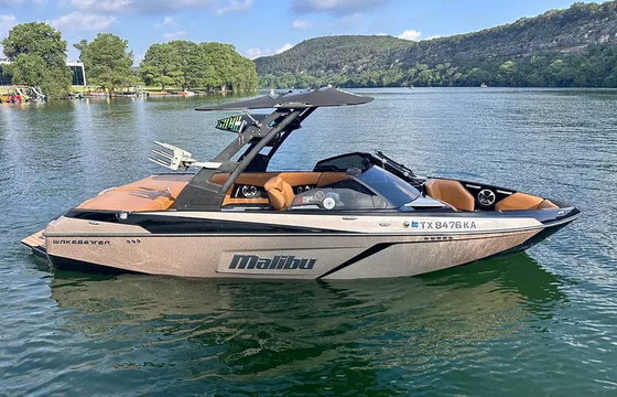 Lake Travis Surf and Wake!