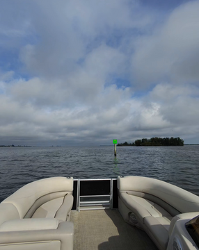 Cypress Cay Pontoon Boat - Live Life With A Breeze On The Potomac
