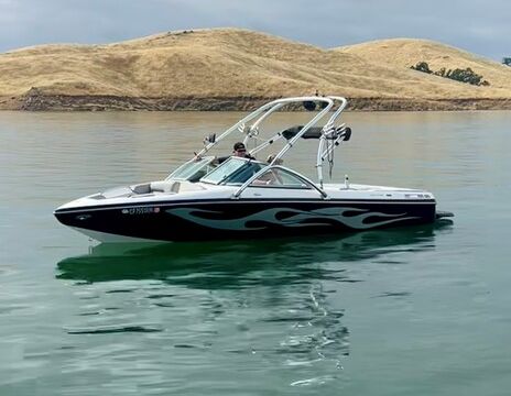 Beautiful Ski Centurion Elite C4