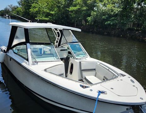 Premium Blackfin 272DC | Cruising, Fishing, Sandbar &amp; Family Trips