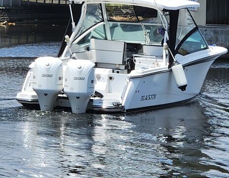 Premium Blackfin 272DC | Cruising, Fishing, Sandbar &amp; Family Trips