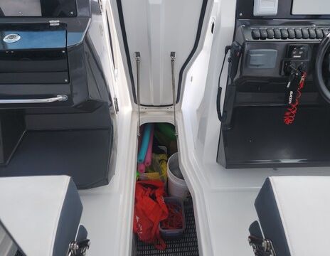 Premium Blackfin 272DC | Cruising, Fishing, Sandbar &amp; Family Trips