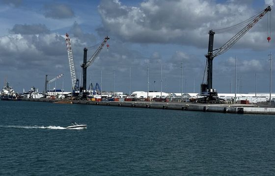 18' Bowrider Runabout - Port Canaveral, Indian River, Sebastian Inlet.