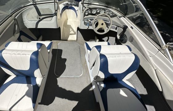 18' Bowrider Runabout - Port Canaveral, Indian River, Sebastian Inlet.