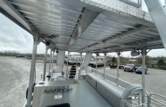 30 x 10 Pontoon boat