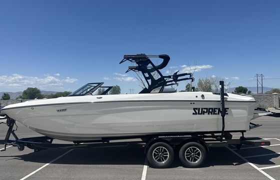 2025 Supreme S240