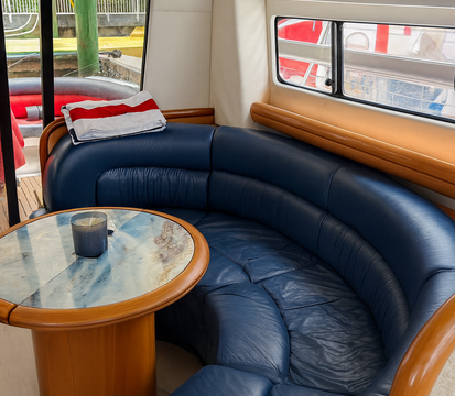 Cranchi 51’ Luxury Yacht – Miami Bay Party Cruise + 1 Hr Free!