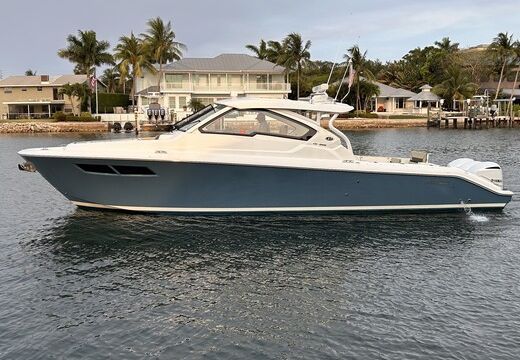38ft Cruise ICW, Peanut isle.,Palm Beach. Capt fee Incl. in list price