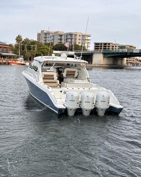 38ft Cruise ICW, Peanut isle.,Palm Beach. Capt fee Incl. in list price