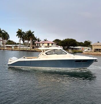 38ft Cruise ICW, Peanut isle.,Palm Beach. Capt fee Incl. in list price