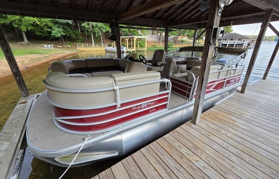 24' Sun Tracker Party Barge DLX (200HP) — Sandy Cove Guests Only