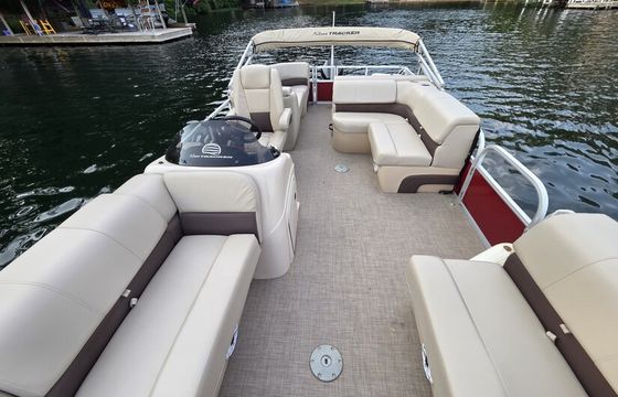 24' Sun Tracker Party Barge DLX (200HP) — Sandy Cove Guests Only