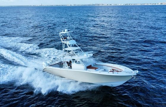 Luxury 42ft Yacht - Restroom Onboard - Great for large groups.
