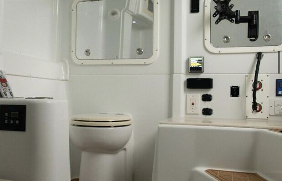 Luxury 42ft Yacht - Restroom Onboard - Great for large groups.