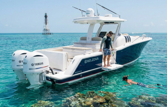 Private Center Console Yacht – Luxury Meets Adventure, Your Way