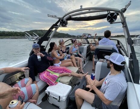 The best Wake Surfing and Wakeboarding boat in Lake Travis!!