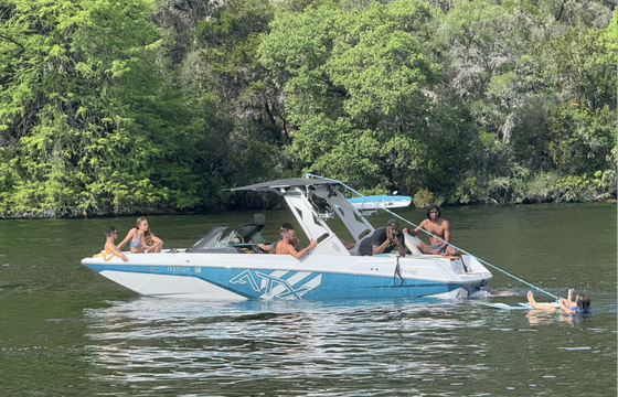 Lake Austin- premium surf boat charters