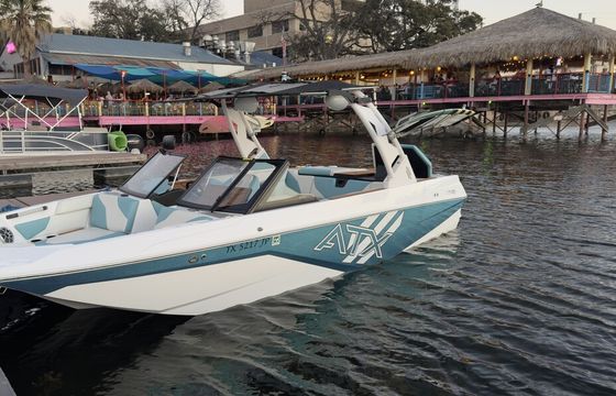 Lake Austin- premium surf boat charters