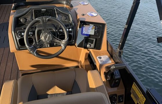 New 2025 Bentley Elite Swingback - Lanier Islands Pkwy, Buford GA