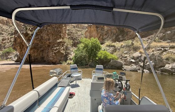 Cruise the Lake in Comfort – Family Fun, Fishing, and Scenic Views