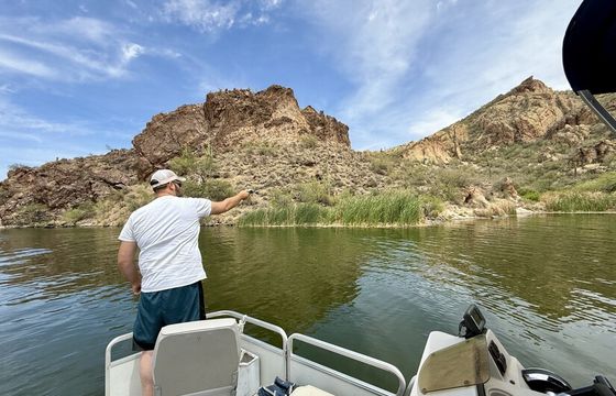 Cruise the Lake in Comfort – Family Fun, Fishing, and Scenic Views