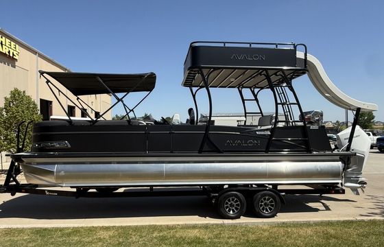 Top Deck w/ Slide Tritoon