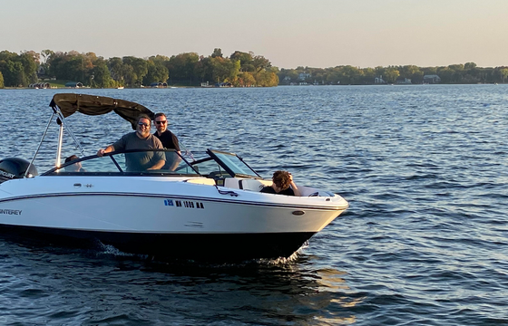 High-Performance Ski Boat – Tubing, Water Skiing & Lake Minnetonka Fun