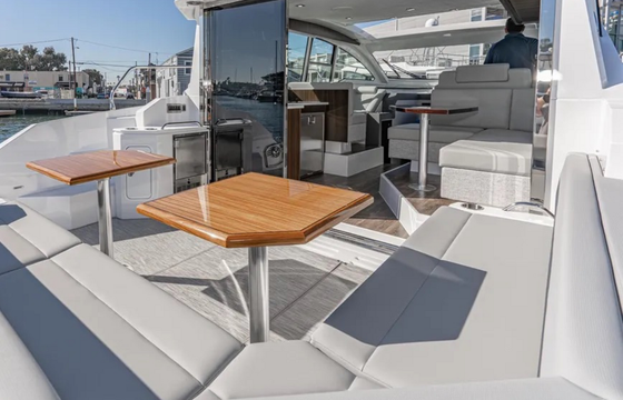 "Cape Venture": The 42 Cantius