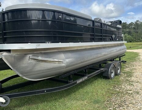 22 Veranda Barge