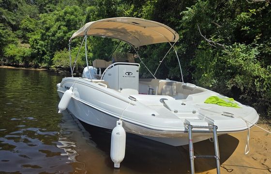 2025 Tahoe 2150CC Fishing, Cruising or Just Chilling Price Negotiable