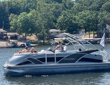 The Ultimate LOTO Pontoon | 24ft Godfrey Aqua Patio - Fits 12!