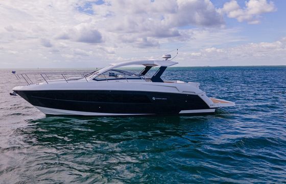 Luxury 39’ Cruisers Yachts Express Coupe Charter in Miami