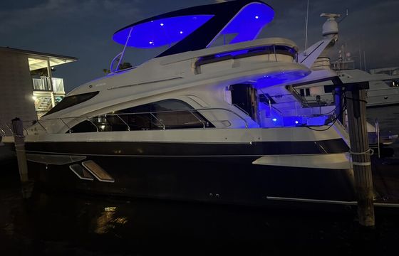 Rent A Yacht In Beautiful Naples, Florida