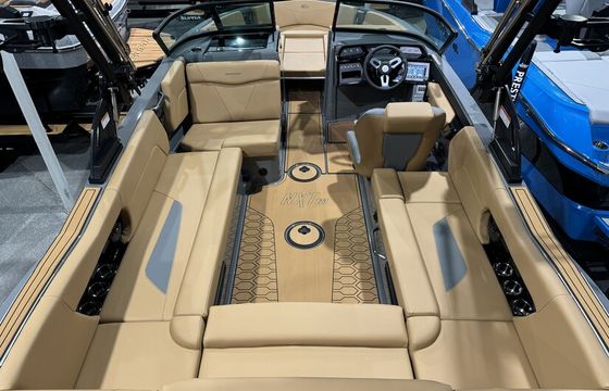 *Brand New* 2025 Mastercraft Surf and Wake Boat