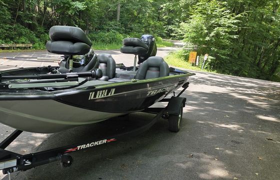 2023 Bass Tracker