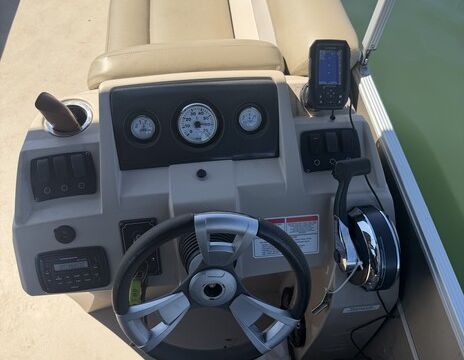 Come enjoy the day on beautiful Luxury Tritoon