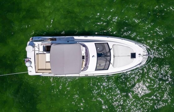 Azimut 45 Flybridge Yacht Party