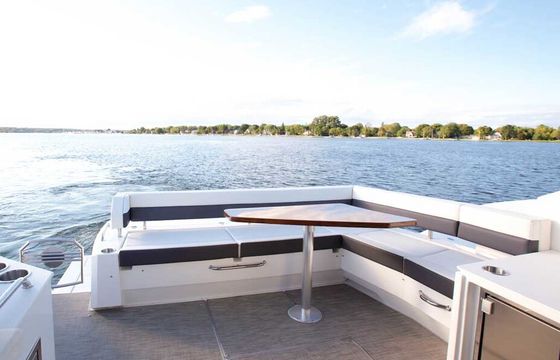 Beautiful New Cruiser Yacht