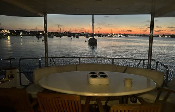 90' Azimut Luxury Super Yacht with Staterooms in Newport Beach