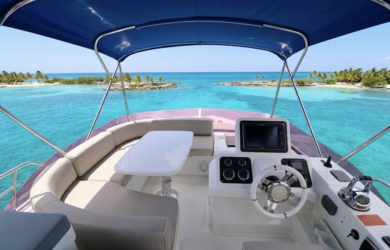 Explore Miami in Style | 45’ Azimut Magellano