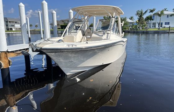 Explore the Gulf and Florida Bays on an Exceptional 25 Ft Grady-White