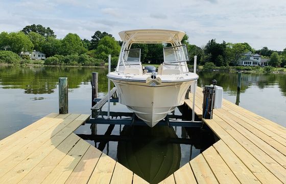 Explore the Gulf and Florida Bays on an Exceptional 25 Ft Grady-White