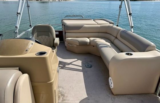 Lowe Pontoons for 12 ppl at Orange Beach