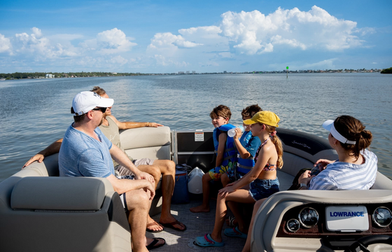 Luxury Tritoon | Sandbar Party &amp; Dolphin Cruises