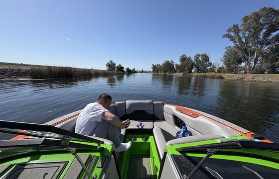 Summer Wake Watersport + Wakeboard/Wakesurf Beginner Lesson