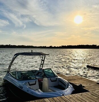 Family Jet Boat – Lake Conroe, Houston.