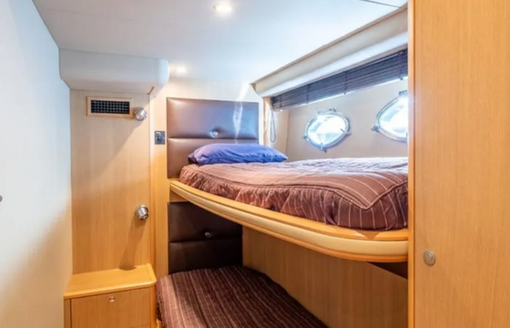 Princess 58 – Luxury Yacht Experience to Palomino Islands