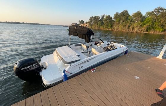 2017 Bayliner VR5 Get On The Lake &amp; GO!